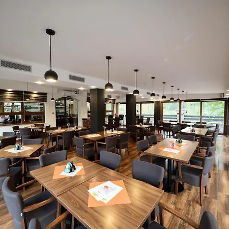 Almada Гостевой дом 2*